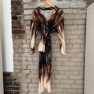 Elegant Tie-Dye Maxi Dress